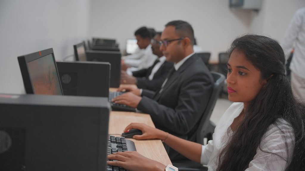 Vydehi Institute of Law: Advanced Computer Lab Facilities